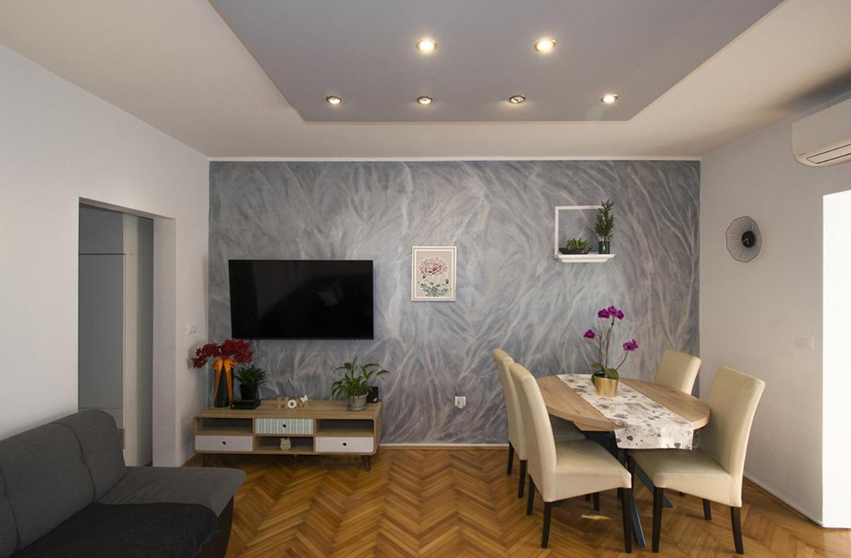 Apartment Edera, Near The Town In A Quiet Location โรวีน ภายนอก รูปภาพ