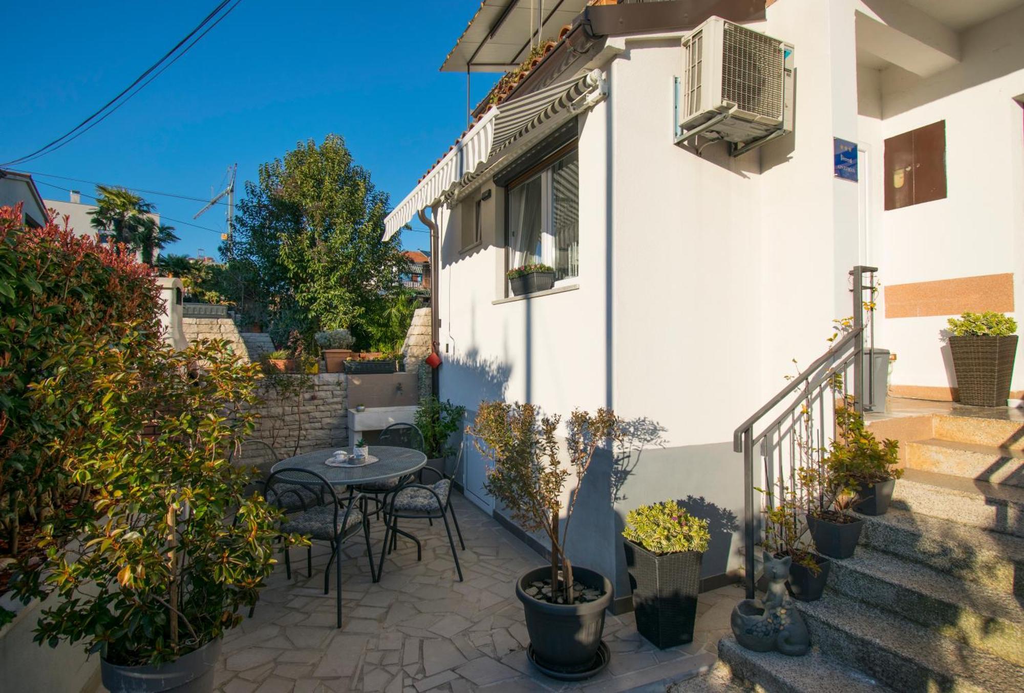Apartment Edera, Near The Town In A Quiet Location โรวีน ภายนอก รูปภาพ